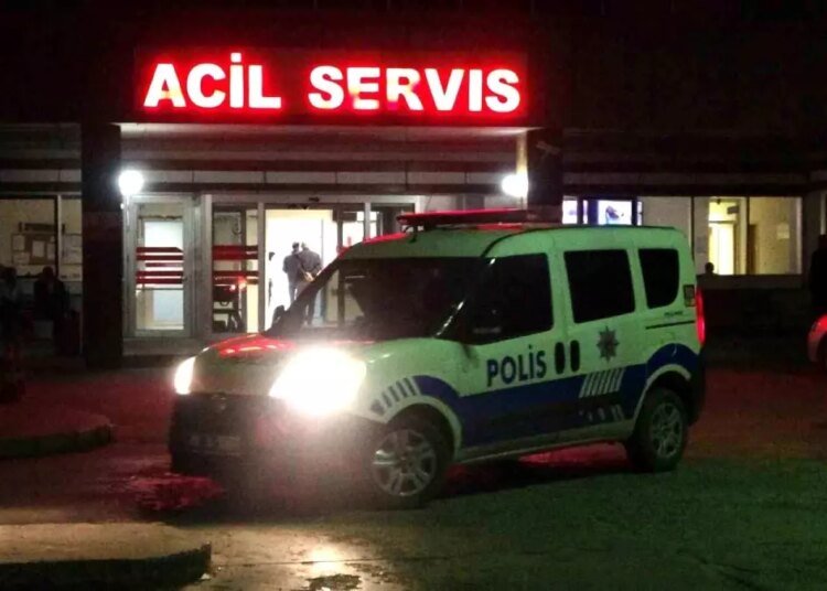 Kandıra’da Akrabalar Arasında Çıkan Kavgada Hamile Kadın Öldü Bir Çocuk Yaralandı