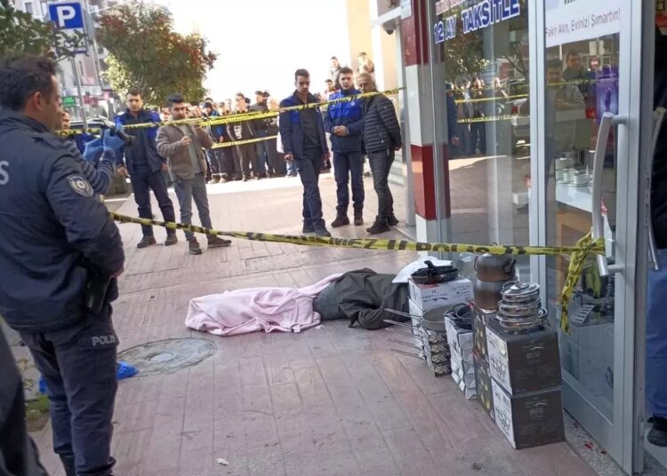 Karamürsel’de Silahlı Saldırı: Bir Kişi Hayatını Kaybetti