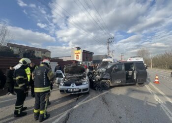 Kocaeli Başiskele’de Trafik Kazası: 3 Yaralı