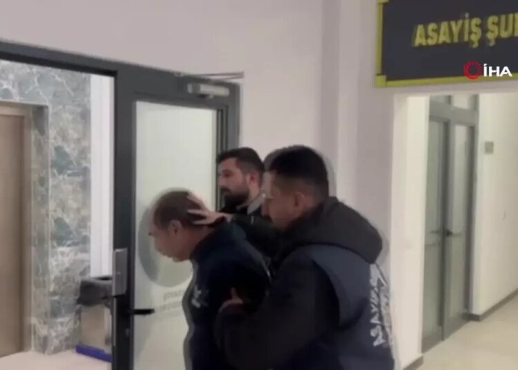 Kocaeli’de 5 Çocuk Annesi Eşini Öldüren Koca Tutuklandı