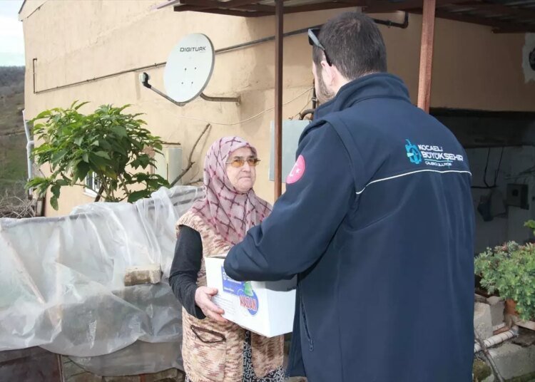 Kocaeli’de Sıcak Yemek Desteği Projesi: Gönül Kazan