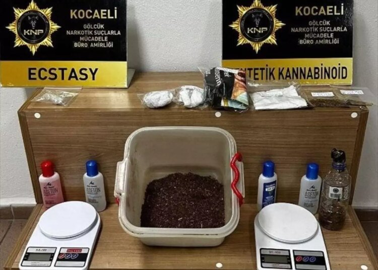Kocaeli’de Uyuşturucu Operasyonu: 3 Tutuklama
