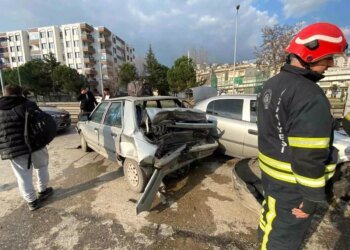 Kocaeli’de Zincirleme Kaza: 2 Yaralı