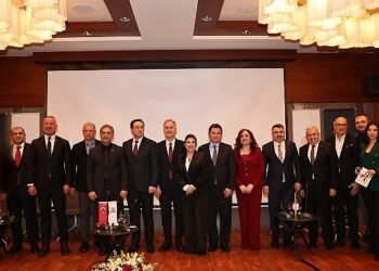 Şadi Özdemir: Kentsel dönüşümde belediyeler sürecin merkezinde olmalı