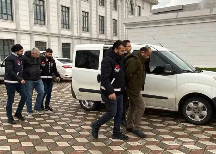 Gebze’de Ormanlık Alanda Bulunan Ceset Cinayetihoru Şüphelileri Yakalandı