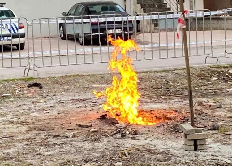 Kartepe’deki Metan Gazı Yangını 10 Gündür Sürüyor