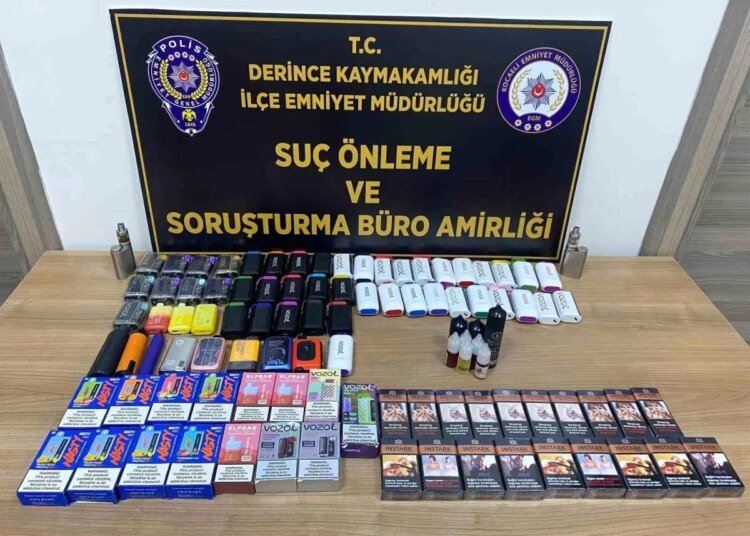 Kocaeli’de Kapalı Pazarda Gümrük Kaçağı Ürünlere Baskın