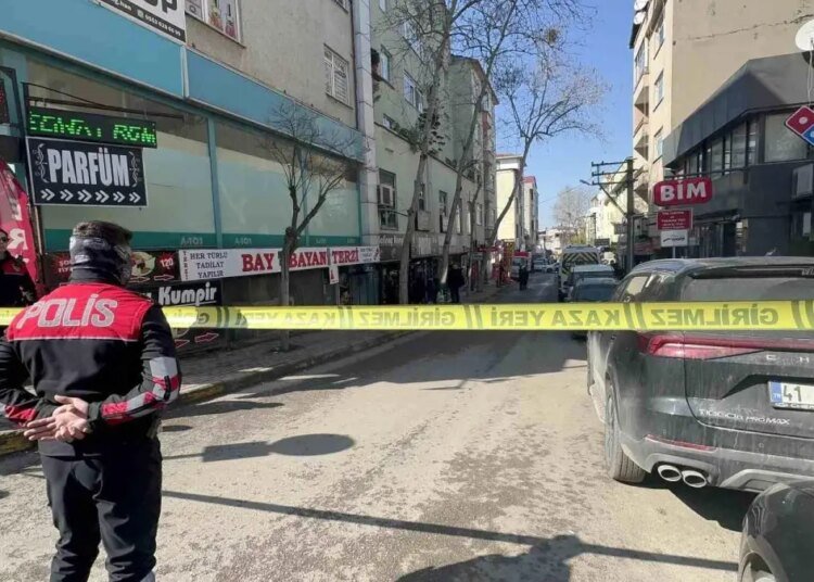 Kocaeli’de Sokak Ortasında Silahlı Saldırı: Bir Yaralı