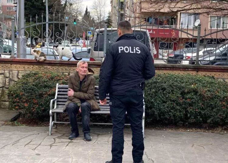 Kocaeli’nde Köpek Isırması Sonucu Bir Kişi Yaralandı