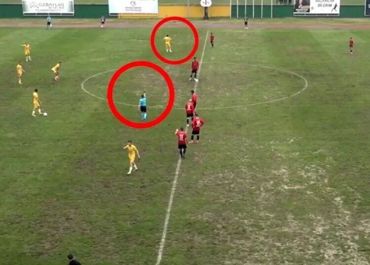 Skandal hakem hatası! 2 sarı gösterdi, kırmızıyı unuttu