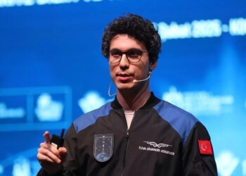 Türkiye’nin İkinci Astronotu Tuva Cihangir Atasever, Bilim ve Uzay Meraklılarıyla Buluştu