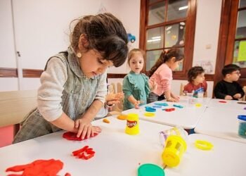Ayla Ökmen Mutlu Çocuklar Oyun Evi’nden yeni hizmet