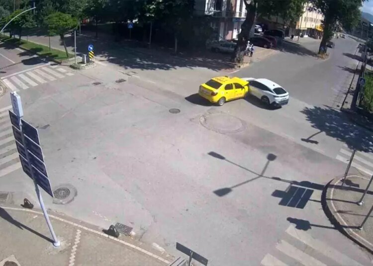 Kocaeli’de Trafik Kazaları KGYS Kameralarına Yansıdı