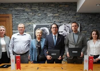 Bornova Belediyesi’nden Çocuklara Dijital Kodlama Eğitimi