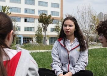 “Kahraman Çocuklar”ı Dünyayı Keşfe Çıkaracak Olan LÖSEV, 5 Ülkeyi Kapsayan Bir Gezi Planladı