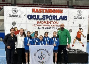 Osmangazili badmintonculardan namağlup şampiyonluk