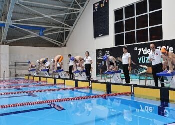 Selçuklu Belediyesi Yüzme Yarışmaları’nda madalyalar sahiplerini buldu