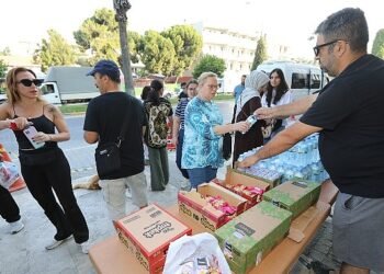 Efes Selçuk Belediyesi’nden Sınav Günü Ulaşım Desteği