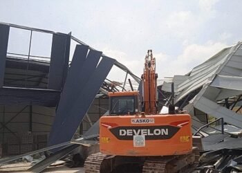 Kayapa’da kaçak fabrika yıkıldı