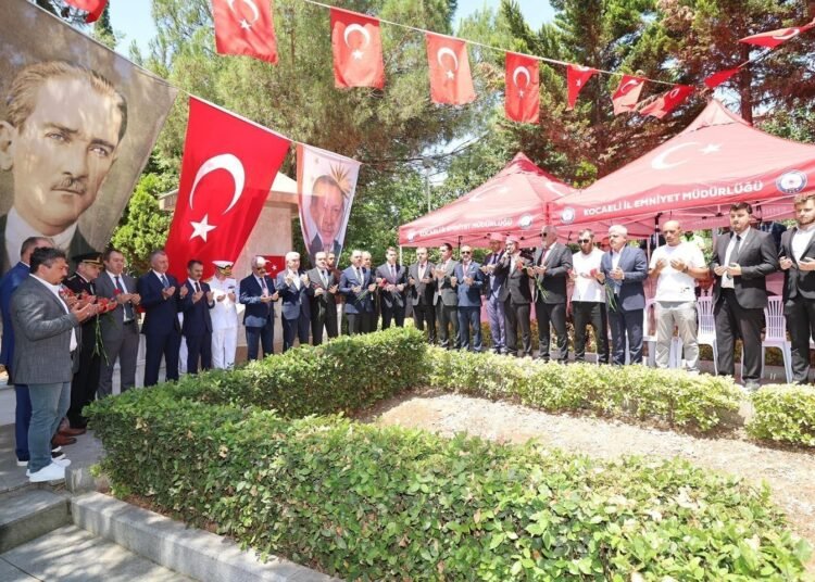 15 Temmuzda sehitler unutulmadi kocaeli