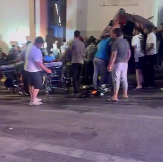 Bariyerlere carpan otomobil takla atti 2 olu 3 yarali kocaeli