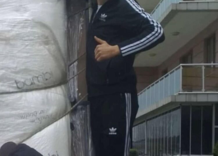 Bariyerlere carpan otomobil takla atti 2 olu 3 yarali kocaeli