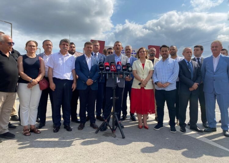 Erdogan yenemedigini iceri atiyor kocaeli