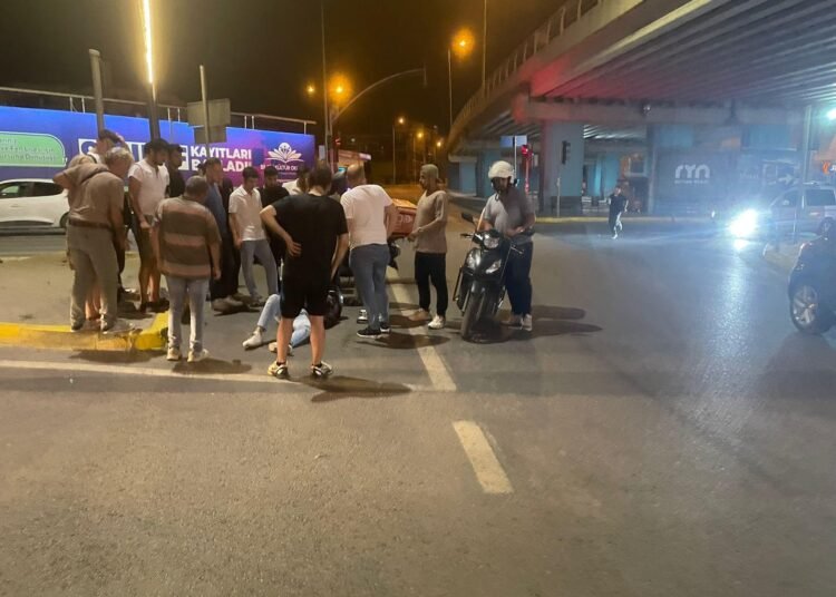 Golcukte motosiklet otomobil carpismasi 1 yarali kocaeli