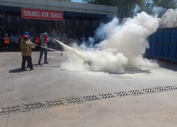 Kocaeli Buyuksehirden sanayiye yangin egitimi Hayat kurtarir file