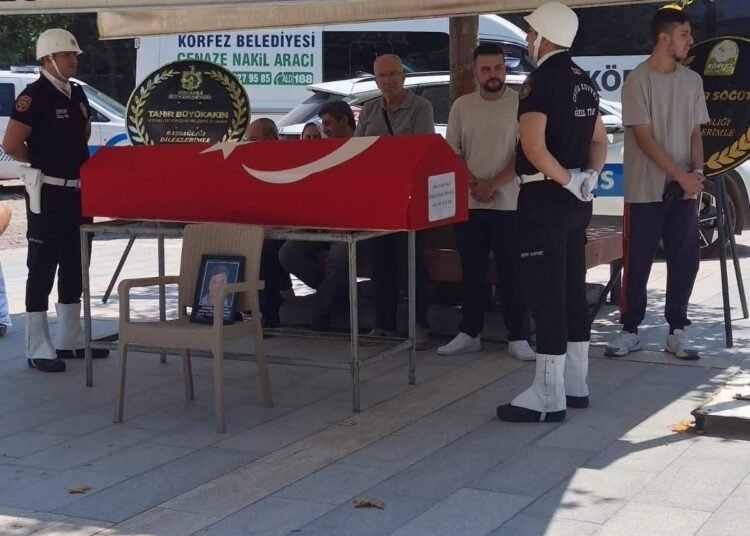 Kocaeli Emekli polis kalp krizine yenik dustu kocaeli