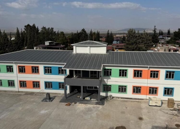 Kocaeli Hataya 12 Derslik Okul Kazandirdi file