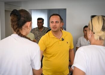 Bornova’nın sultanları set vermeden zirvede