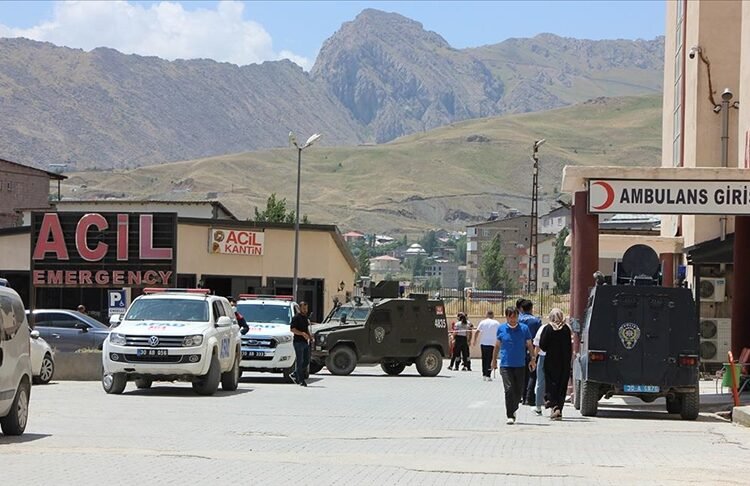 thumbs b c 37fe61a298fb37fe701af38d7766484e