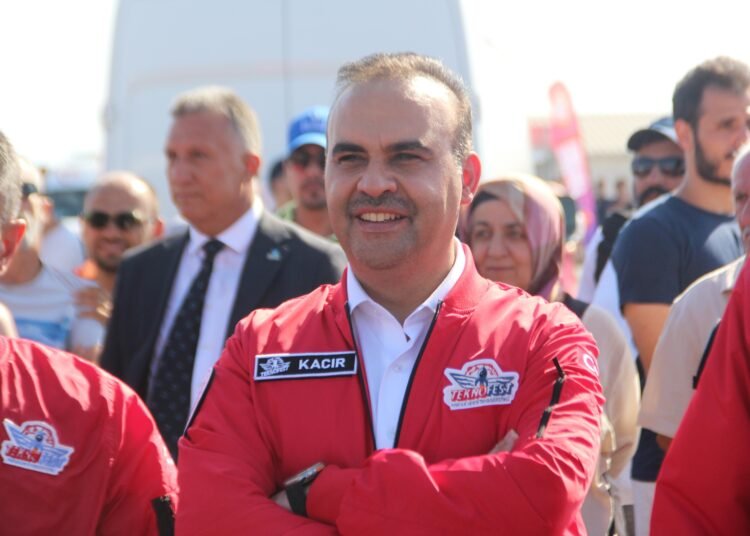Bakan Kacir TEKNOFEST 7den 77ye tum milleti bekliyor kocaeli