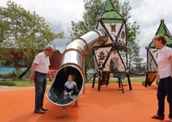 Eski Fuar Alani Cok Guzel Oluyor file