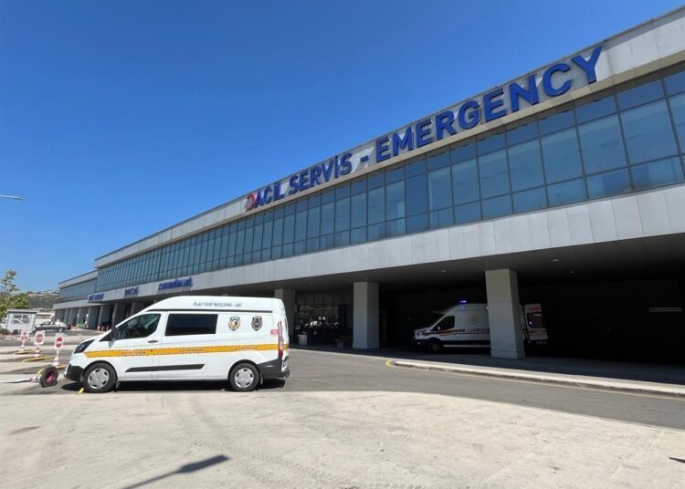 Gogsunden bicaklandi Hastanede oldu kocaeli