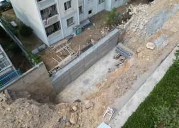 Izmit Riskli istinat duvari yikildi yeniden insa ediliyor kocaeli