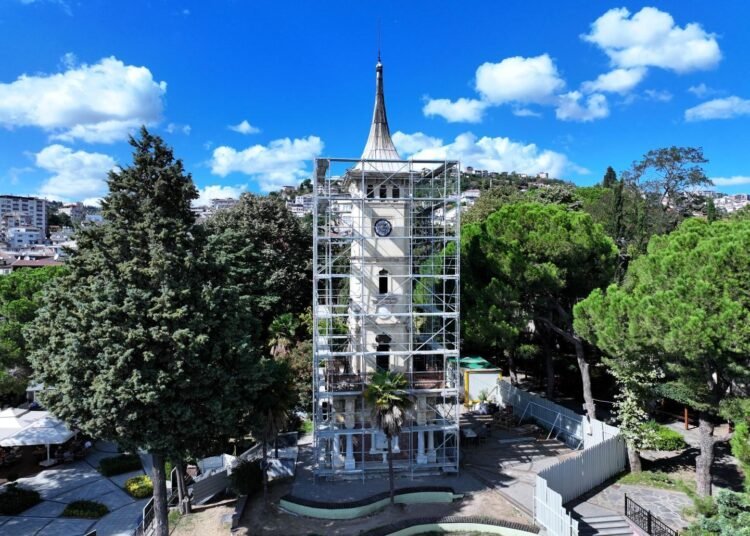 Izmit Saat Kulesi restorasyon calismalari basladi kocaeli