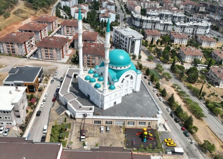 Kocaeli Belediyesi Cami Cevrelerine Estetik Dokunus file