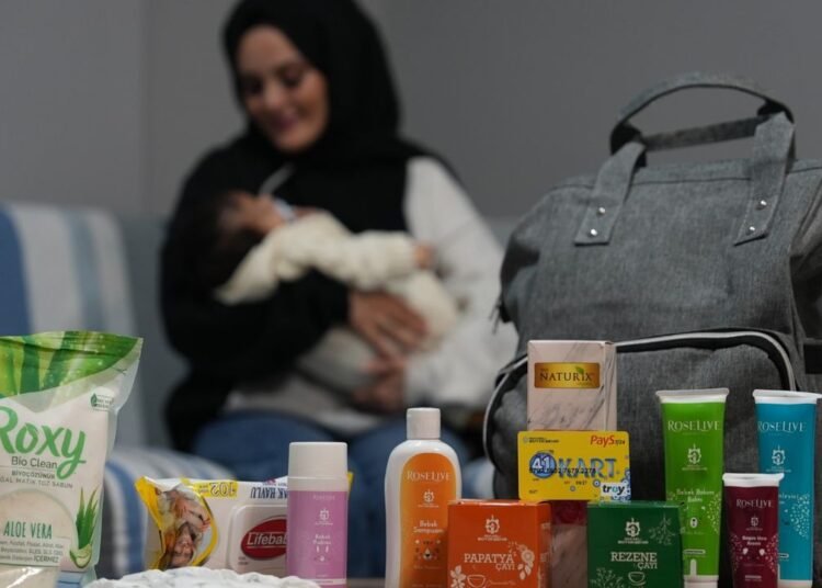 Kocaeli Buyuksehirden ailelere Hos Geldin Bebek destegi file