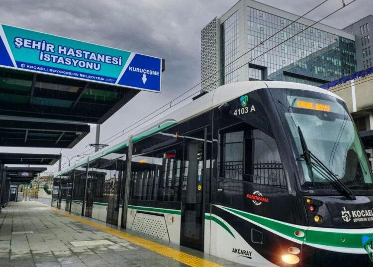 Kocaeli Sehir Hastanesi tramvay hatti rekor kirdi file