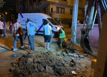 Kocaelide dogalgaz borusu hasar gordu Mahalleyi koku sardi kocaeli
