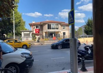Park yeri tartismasi Kadin surucuye darp kocaeli