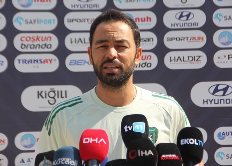 Selcuk Inan Biraz zamana ihtiyacimiz var kocaeli