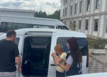 144 suc kaydi olan hirsizlar 300 bin TLlik ziynet caldi kocaeli