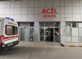 999 kisinin tavuk donerden zehirlenmesi 2 sanik tahliye kocaeli