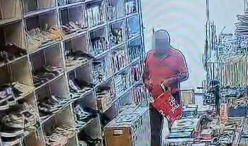 Ayakkabi Hirsizligi Guvenlik Kamerasinda kocaeli
