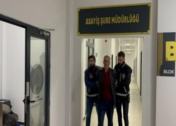 Husumetlisini hastane onunde bicaklayan saniga hapis tahliye kocaeli