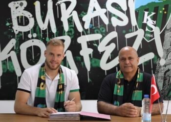 Kocaelispor Smolcic 1 yil kiralik kadroda kocaeli