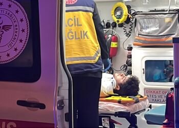 Minibus Carpisti Takla Atti 1 Olu 5 Yarali kocaeli